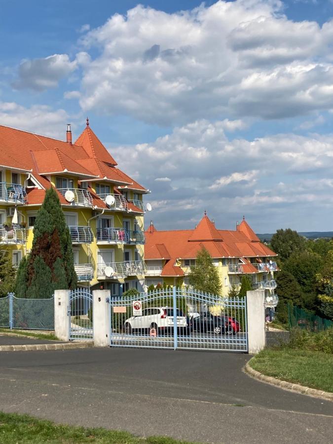 Libellula Apartman Hévíz Екстериор снимка